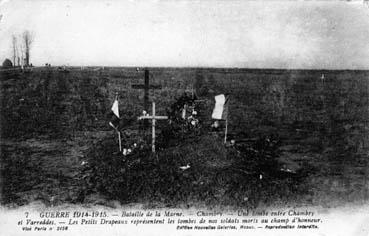 Iconographie - Chambry - Guerre de 1914-1915 - Bataille de la Marne - Une tombe entre Chambry
