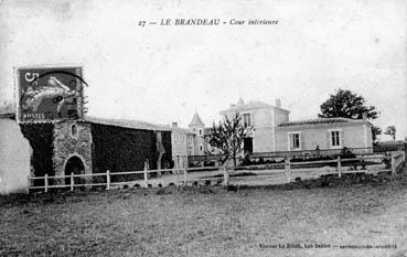 Iconographie - Le Brandeau - Cour intérieure