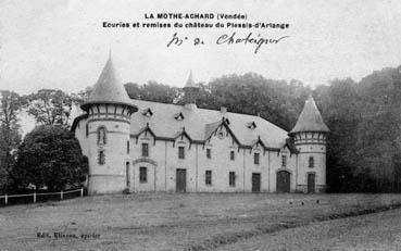 Iconographie - Ecuries et remise du château du Plessis-d'Ariange