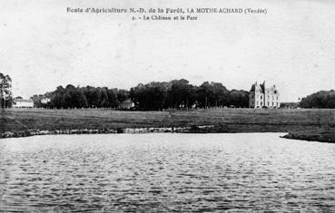 Iconographie - Ecole d'Agriculture de la Mothe-Achard - Le château et le parc