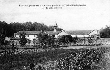 Iconographie - Ecole d'Agriculture de la Mothe-Achard - Le jardin et l'école