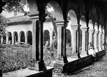 Iconographie - Abbaye des Châtelliers - Le cloître