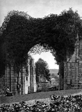 Iconographie - Le château - Ruines de la chapelle XIe siècle