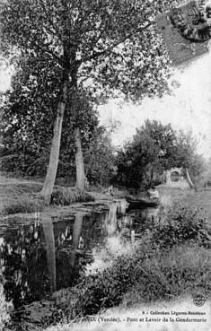 Iconographie - Pont et lavoir de la gendarmerie