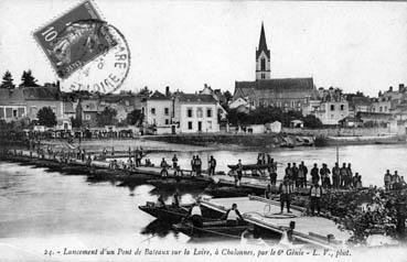 iconographie - Lancement d'un pont de bateaux sur la Loire, par le 6e Génie