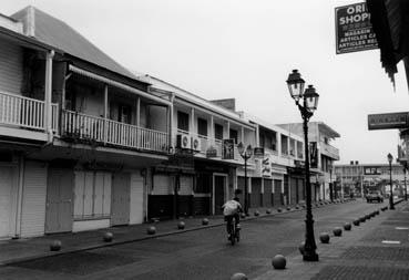 Iconographie - Saint-Louis - rue principale