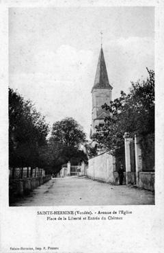 Iconographie - Avenue de l'Eglise - Place de la Liberté et entrée du château