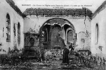 Iconographie - Le choeur de l'église après l'incendie allumé à la main par les Allemands