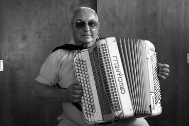 Iconographie - Jean "Jeannot" Hervouet, accordéoniste