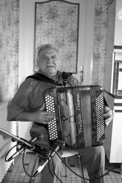 Iconographie - René Praud, accordéoniste