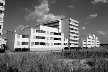 Iconographie - Immeubles du promoteur Merlin, aux Marines