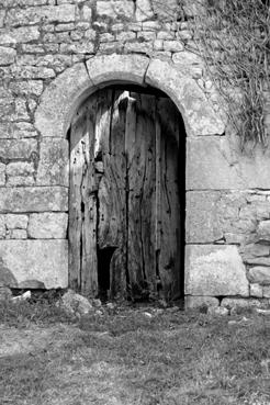 Iconographie - Porte d'un bâtiment de la Loilière