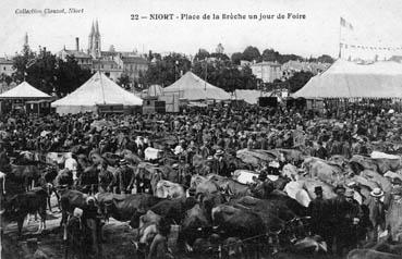 Iconographie - Place de la Brèche un jour de foire