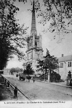 Iconographie - Le clocher de la cathédrale (haut. 75m.)