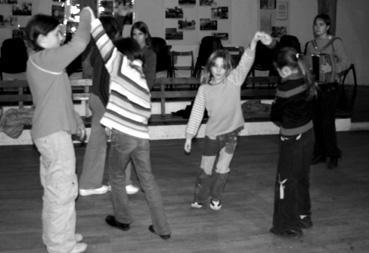 Iconographie - Atelier d'apprentissage de la danse traditionnelle