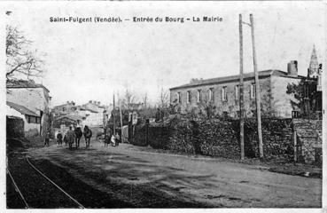 Iconographie - Entrée du bourg - La mairie