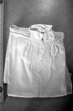 Iconographie - Chemise de toile de lin