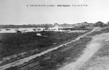 Iconographie - Hôtel Neptune - Vue sur le port