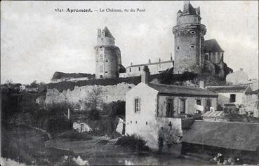 Iconographie - Le château, vu du pont