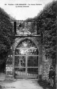 Iconographie - Le vieux château - La porte d'entrée