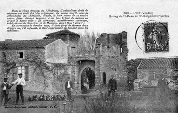 Iconographie - Ruines du château de l'Hébergement-Hydreau
