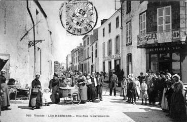 Iconographie - Une rue mouvementée