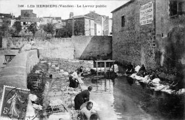 Iconographie - Le lavoir public