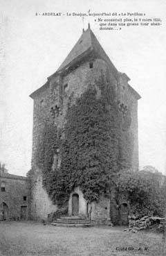 Iconographie - Le donjon, aujourd'hui dit "le Pavillon"