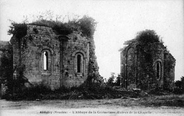 Iconographie - L'abbaye de la Gainetière. Ruines de la chapelle
