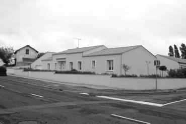 Iconographie - Maison construite en 2004, près du passage à niveau