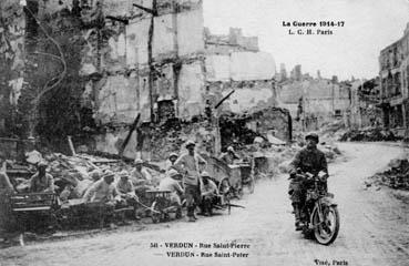 Iconographie - La Guerre 1914-1915 - Rue Saint-Pierre