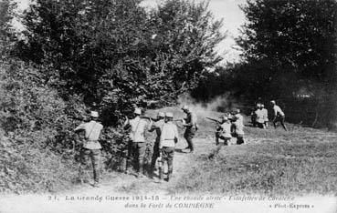 Iconographie - La Grande Guerre 1914-1915 - Une chaude alerte - Estafettes de cavalerie