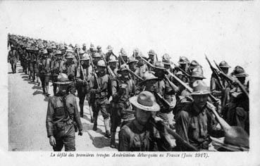 Iconographie - Le défilé des premières troupes américaines débarquées en France