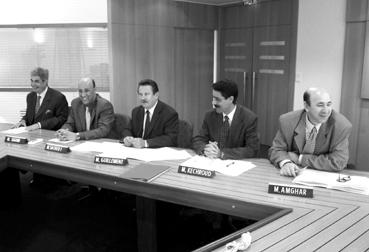 Iconographie - Chambre de Métiers et de l'Artisanant - Signature avec les représentans de Tizi-Ouzou