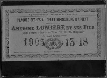 Iconographie - Boîte "Plaques sèches au gélatino-bromure d'argent"