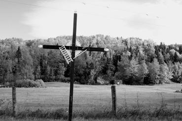 Iconographie - Croix en bordure de la RO305