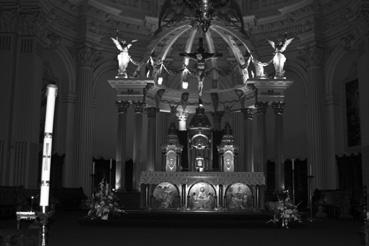 Iconographie - Chicoutimi - Le maître-autel de l'église
