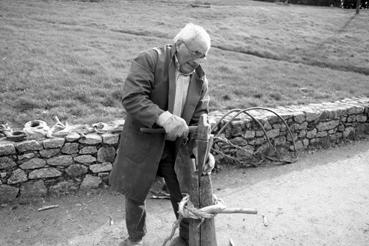 Iconographie - Journée d'activité à la Maison de la Vie rurale - Fabrication d'un embiet