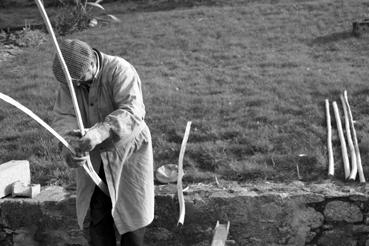 Iconographie - Journée d'activité à la Maison de la Vie rurale - Fabrication d'un panier