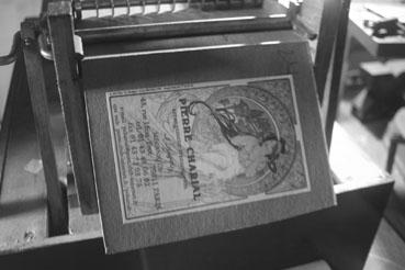 Iconographie - Carton perforé pour orgue de Barbarit de l'atelier Pierre Charial