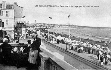 Iconographie - Panorama de la plage, prise du Palais de Justice