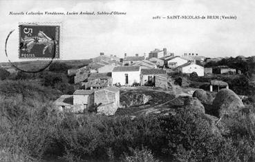 Iconographie - Vue sur un groupe de maisons