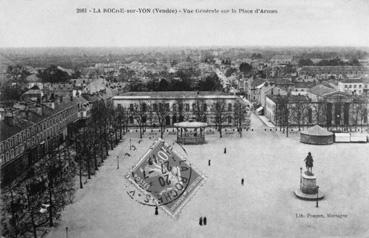 Iconographie - Vue générale sur la place d'Armes