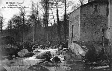 Iconographie - La vallée de l'Yon et les rochers granitiques de Piquet