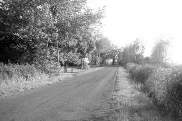 Iconographie - Le Raguenier - Route du Raguenier, l'entrée de la ferme