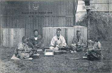 Iconographie - Exposition de Nantes 1904 - Village noir - Les bijoutiers