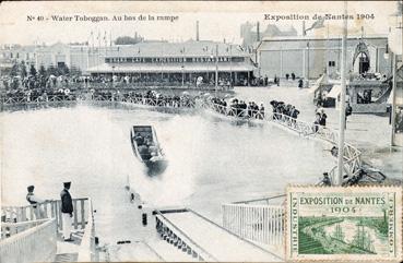 Iconographie - Exposition de Nantes 1904 - Water-toboggan. Au bas de la rampe