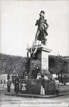 Iconographie - Statue du général Travot