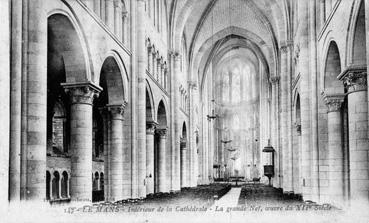 Iconographie - Intérieur de la cathédrale - La grande nef, oeuvre du XIIe siècle