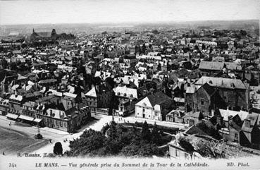 Iconographie - Vue générale prise du sommet de la tour de la cathédrale